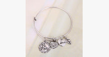 Load image into Gallery viewer, Horse Love Charm Bangle
